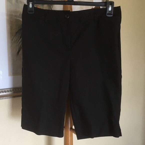 Chico’s walking shorts, Small  - Picture 1 of 4